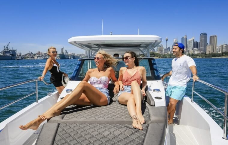 sydney harbour yacht cruise